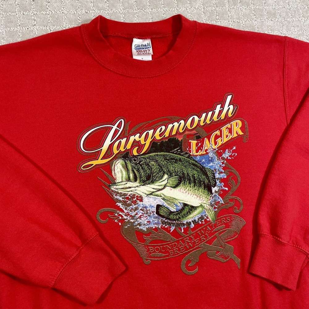 VTG Largemouth Lager Bass Fishing Beer Boundary Waters Brewery Medium Sweatshirt